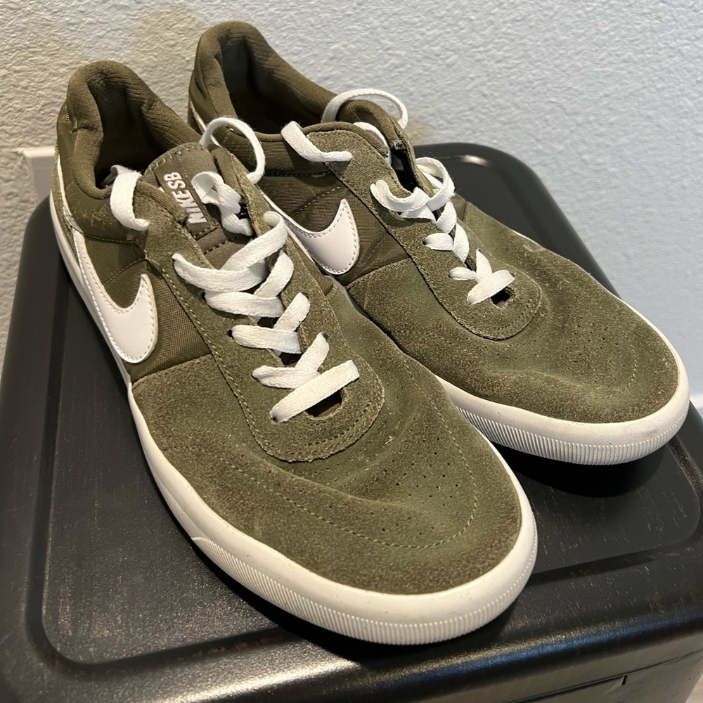 Nike SB Men’s 10